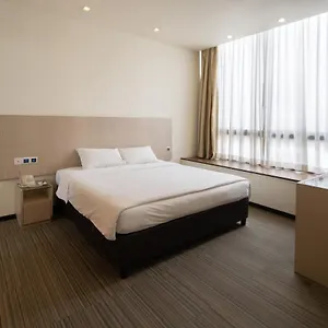 Aqueen Lavender 3* Singapore